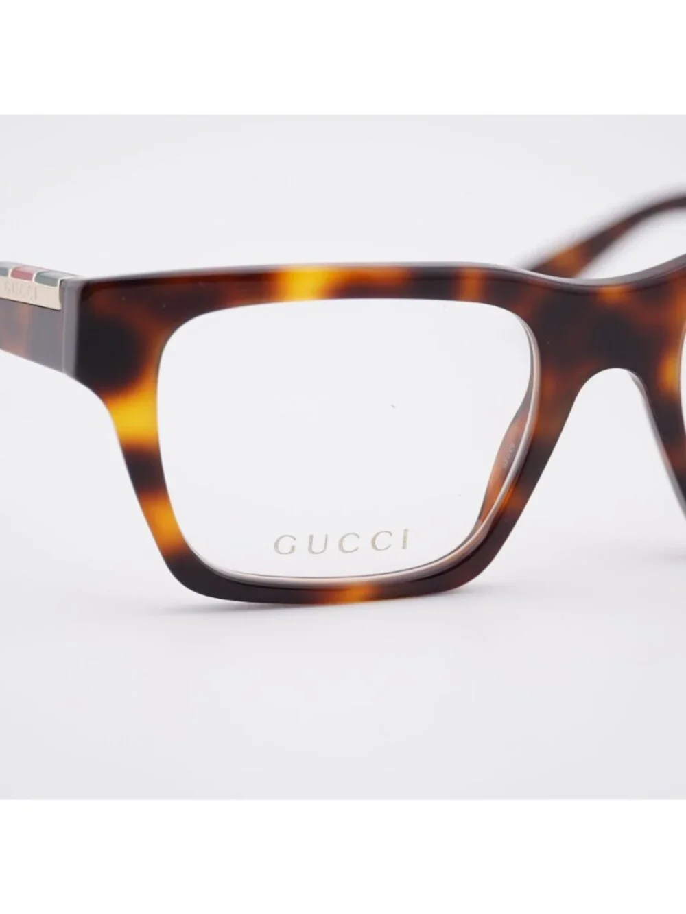 Gucci authentic gg1889o